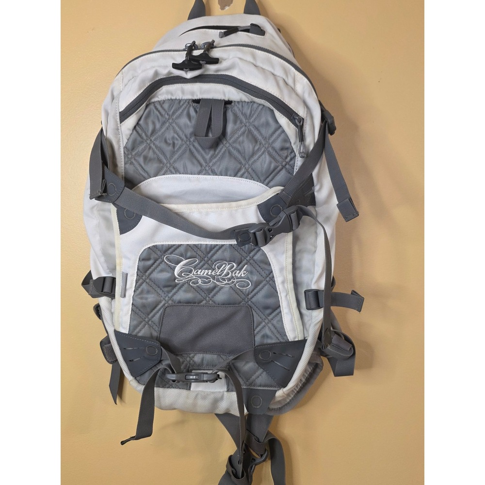 CamelBak Hydration Pack Backpack White Grey Quilted Antifreeze Technology